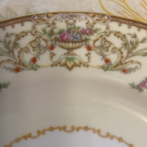 Floral Dinner Plate (Noritake China) 4912 Nanette - Picture 5 of 8